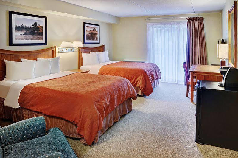 Thompson'S Best Value Inn & Suites Esterno foto