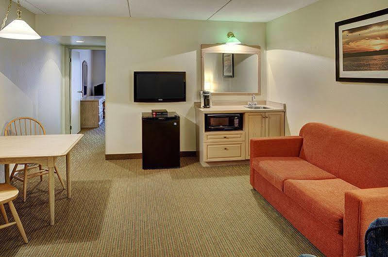 Thompson'S Best Value Inn & Suites Esterno foto