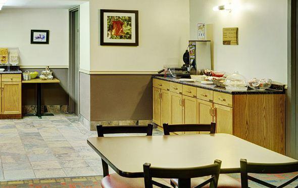 Thompson'S Best Value Inn & Suites Esterno foto